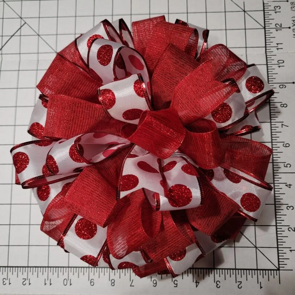 Christmas Tree Bow Topper, Red Polka Dot and Red Ribbon Bow Tree Topper 44 Loop‎